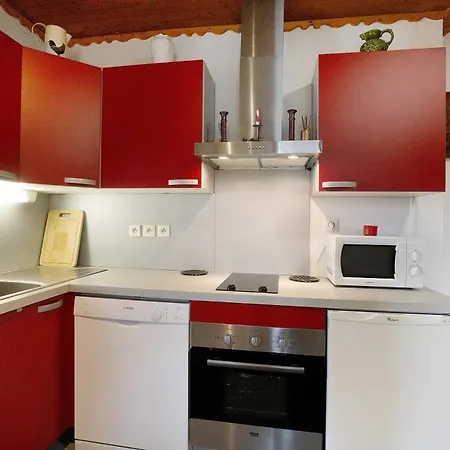 - Les Ecrins 2 Apartment *